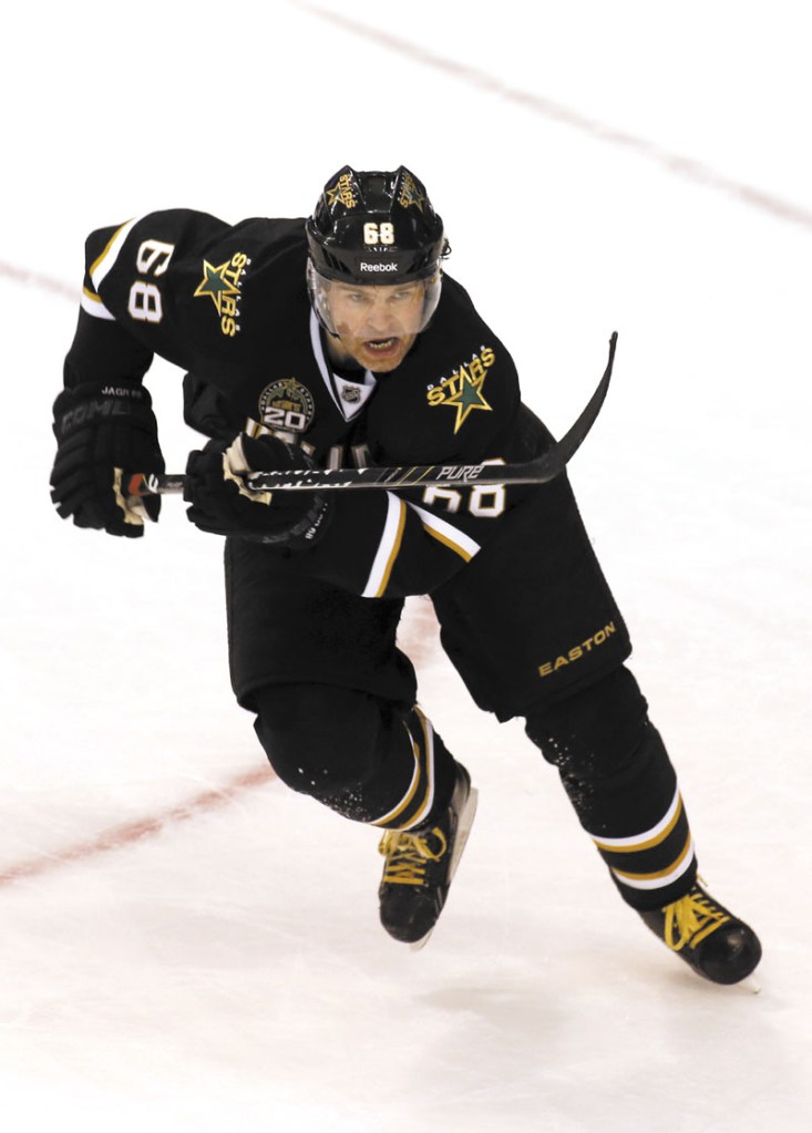 Hockey History: Pittsburgh Penguins Deal Jaromir Jagr to Capitals