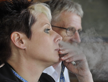 No flame plenty of fire over rise in e cigarettes in Maine