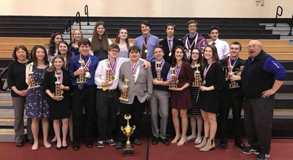 Front, from left, are Coach Cathy Foyt, Kaitlin Hunt, Rhayna Poulin, Jess Clavet, Dylan Goff, Jaryd Bates, Chris Dumont, Ed Zuis, Amber Currie, Cammie Houston, Natalie Grandahl, Gerard Boulet and Coach Scott Foyt. Back, from left, are Chloe Dwinal, Jocelyn Coffin, Grace Vierling, Delaney Houston, Hayden Luce, Evan Hasenfus, Kyle Gunnells and Joe Crocker.