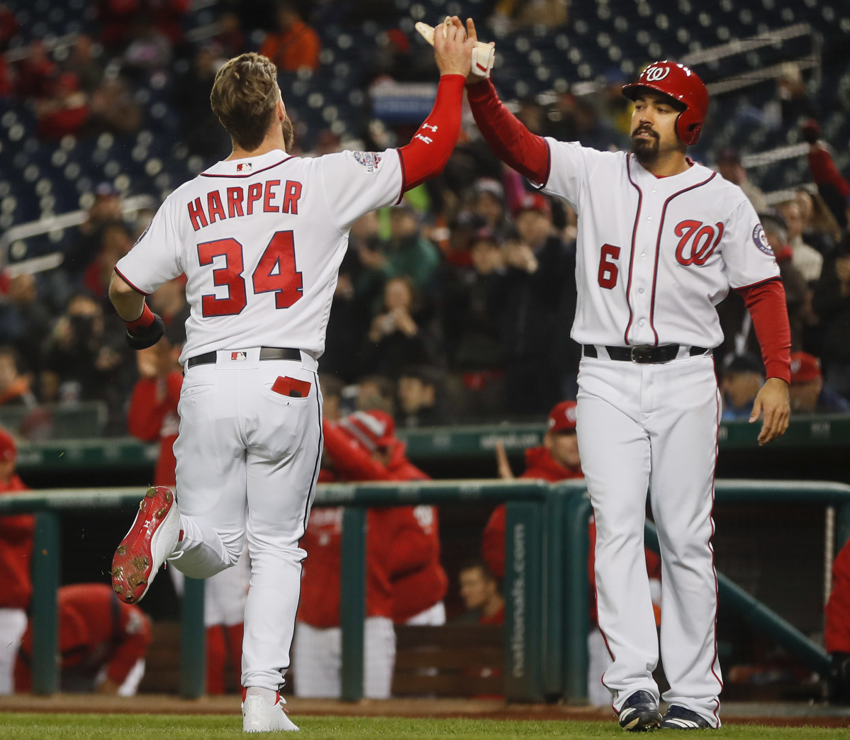 Bryce Harper lifts Nationals past Braves